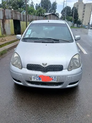 Toyota Vitz 2003 Silver