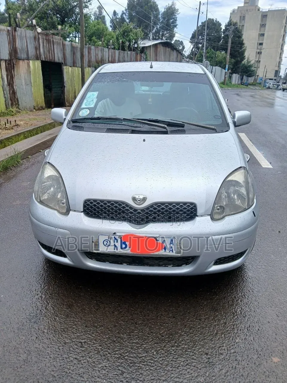 Toyota Vitz 2003 Silver
