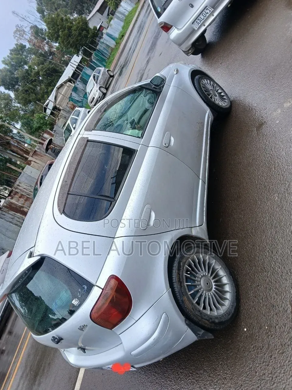Toyota Vitz 2003 Silver