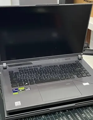 New Laptop Asus ROG Strix G15 16GB Intel Core i9 SSD 1T