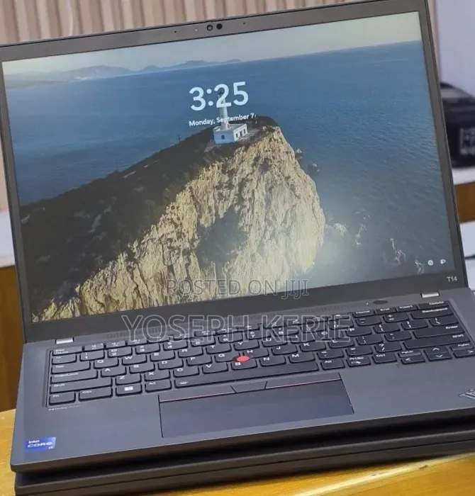 New Laptop Lenovo ThinkPad T14 32GB Intel Core i7 SSD 512GB