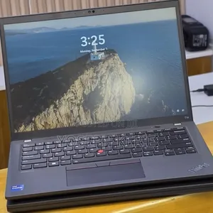 New Laptop Lenovo ThinkPad T14 32GB Intel Core i7 SSD 512GB