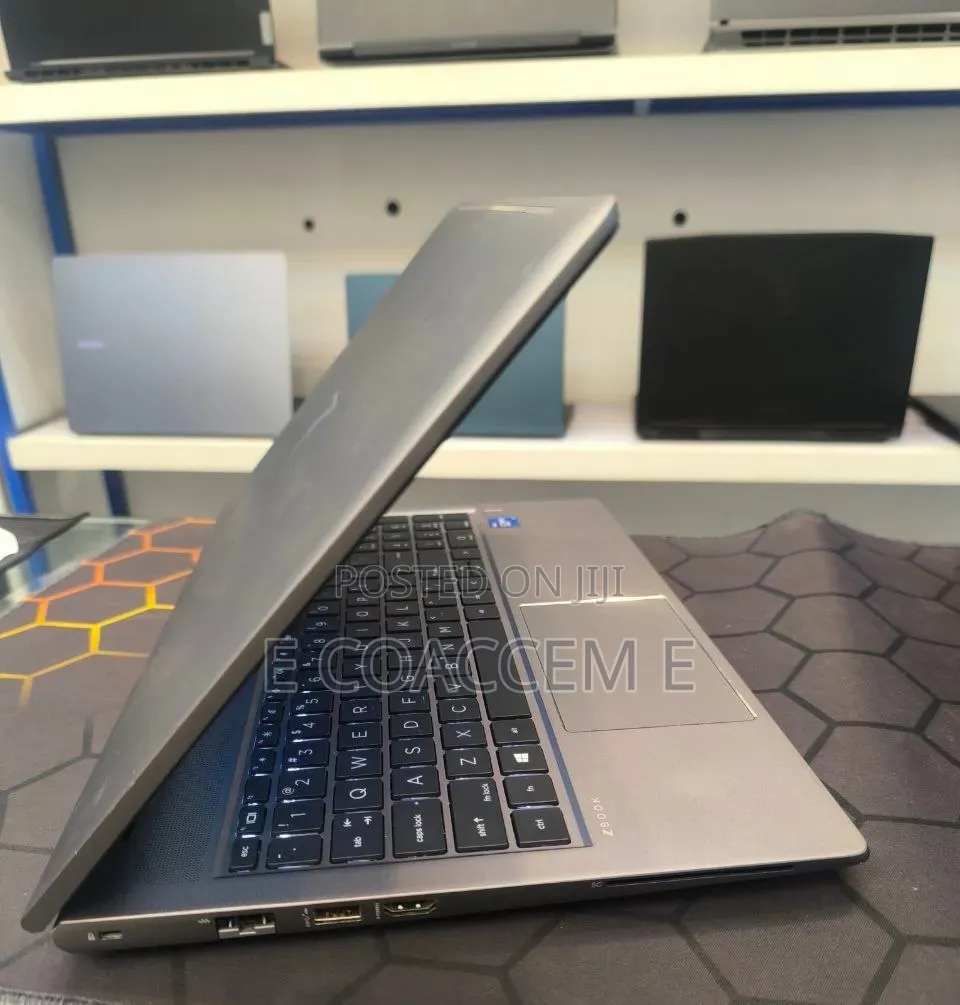 New Laptop HP 16GB Intel Core i7 SSD 512GB