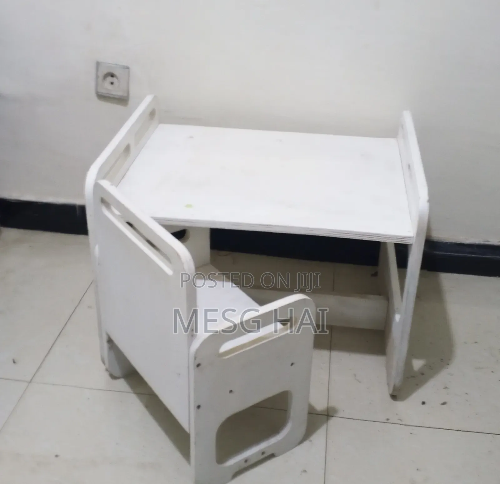 Kids Dining and Study Table