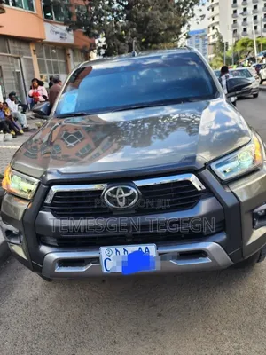 Toyota Hilux 2021