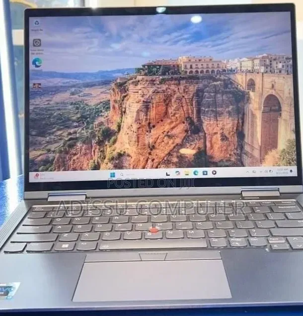 New Laptop Lenovo ThinkPad X1 Yoga 16GB Intel Core i7 SSD 512GB