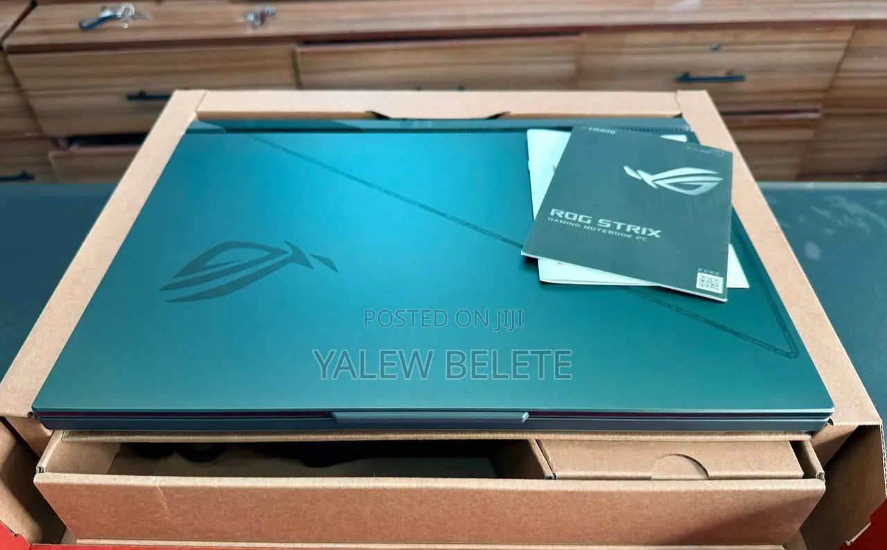 New Laptop Asus ROG Strix G16 G614 16GB Intel Core i7 SSD 1T