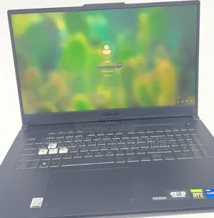 New Laptop Asus ROG Strix SCAR 17 16GB Intel Core i7 SSD 512GB