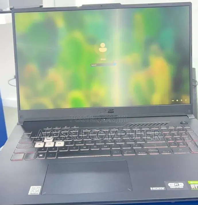 New Laptop Asus ROG Strix SCAR 17 16GB Intel Core i7 SSD 512GB