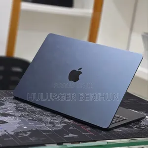 New Laptop Apple MacBook Air 2022 M2 16GB Apple M2 SSD 256GB