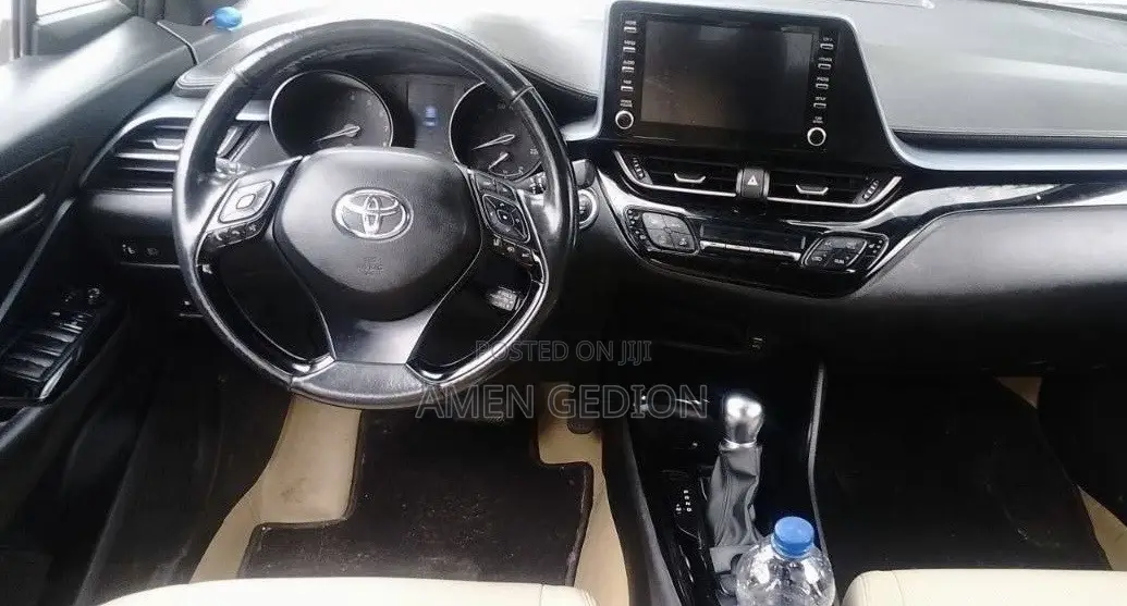 Toyota C-HR 2017 Brown