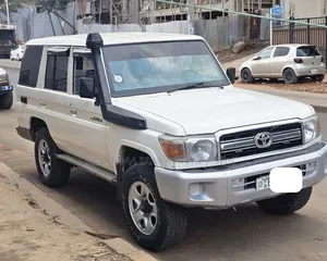 Toyota Land Cruiser 2012 White