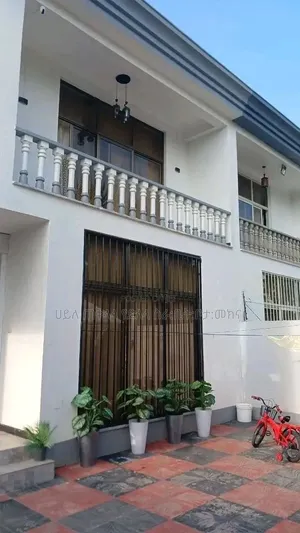 Furnished 6bdrm House in Ayat Zone Inside, Yeka for sale