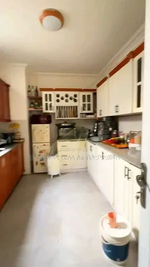 Furnished 6bdrm House in Ayat Zone Inside, Yeka for sale