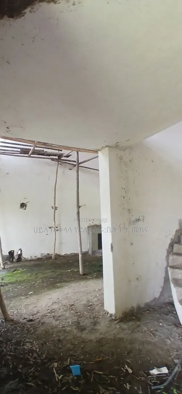 7bdrm House in Ccd Real State, Oromia-Finfinne for sale