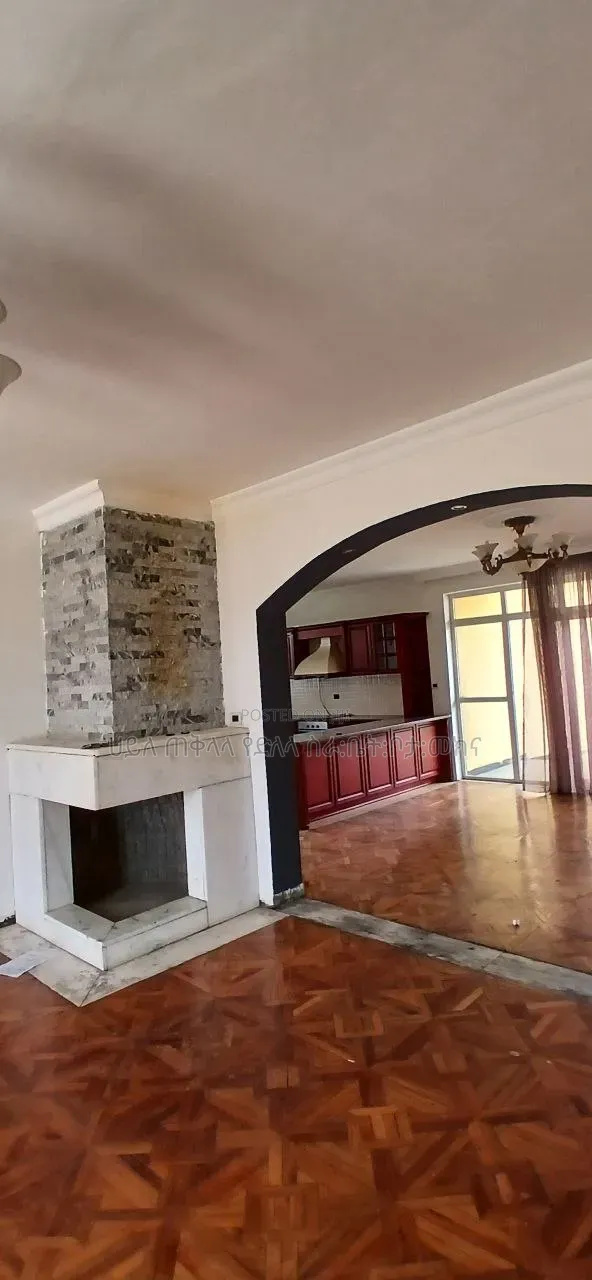 Furnished 6bdrm Villa in Ccd Real State, Oromia-Finfinne for sale