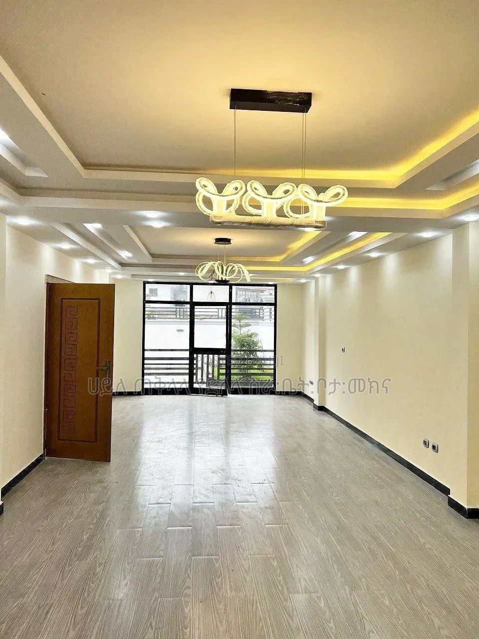 Furnished 8bdrm Townhouse/Terrace in Ayat Zone Inside, Yeka for sale