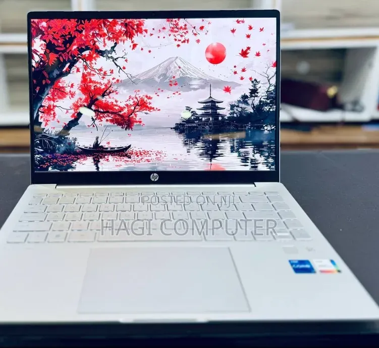 New Laptop HP Pavilion 14 16GB Intel Core i7 SSD 512GB