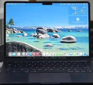 New Laptop Apple MacBook Air 2022 M2 16GB Apple M2 SSD 256GB
