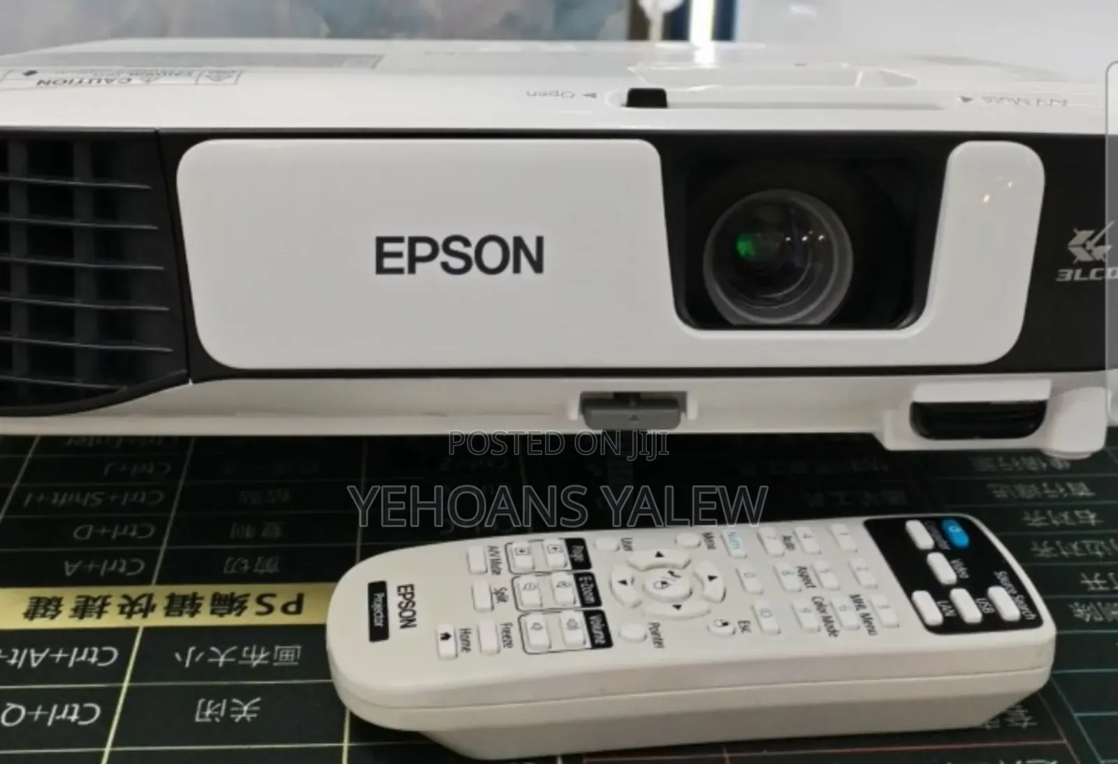 Epson Projector Model Name: EB-S41 Has Bag and Remote h