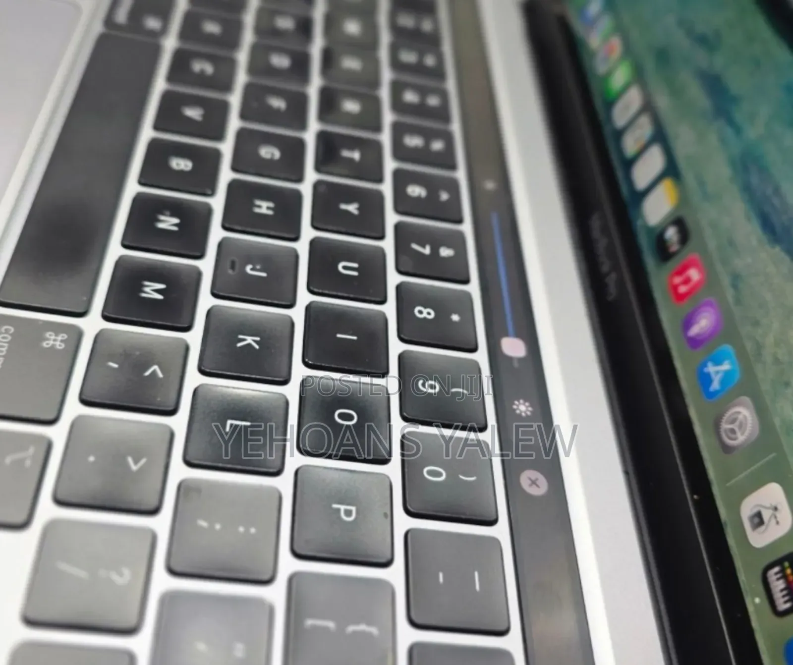 New Laptop Apple MacBook Pro 2020 M1 16GB Apple M1 SSD 1T