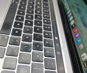 New Laptop Apple MacBook Pro 2020 M1 16GB Apple M1 SSD 1T