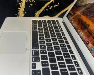 New Laptop HP EliteBook 830 G8 16GB Intel Core i5 SSD 512GB