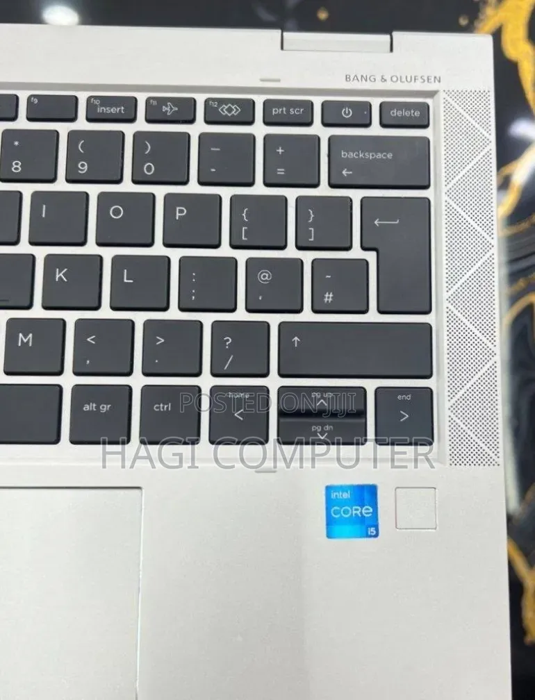 New Laptop HP EliteBook 830 G8 16GB Intel Core i5 SSD 512GB