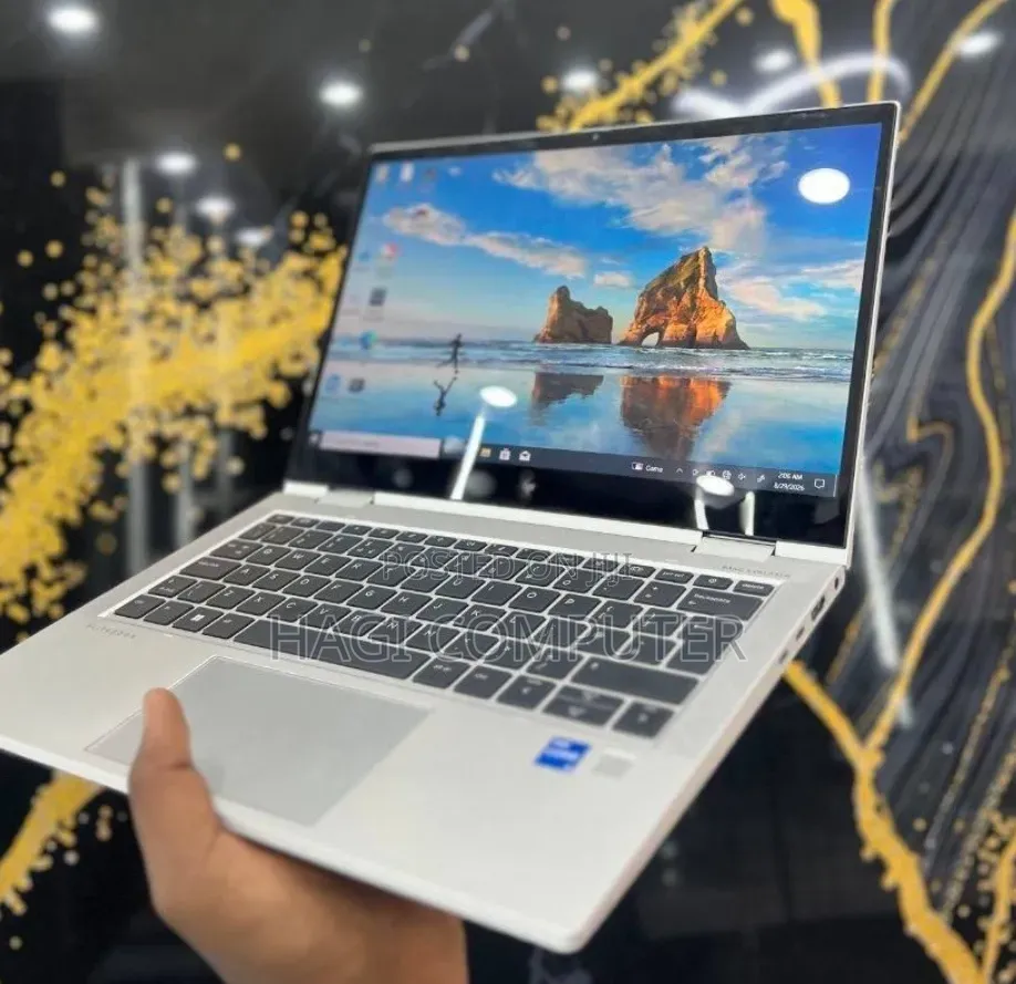 New Laptop HP EliteBook 830 G8 16GB Intel Core i5 SSD 512GB