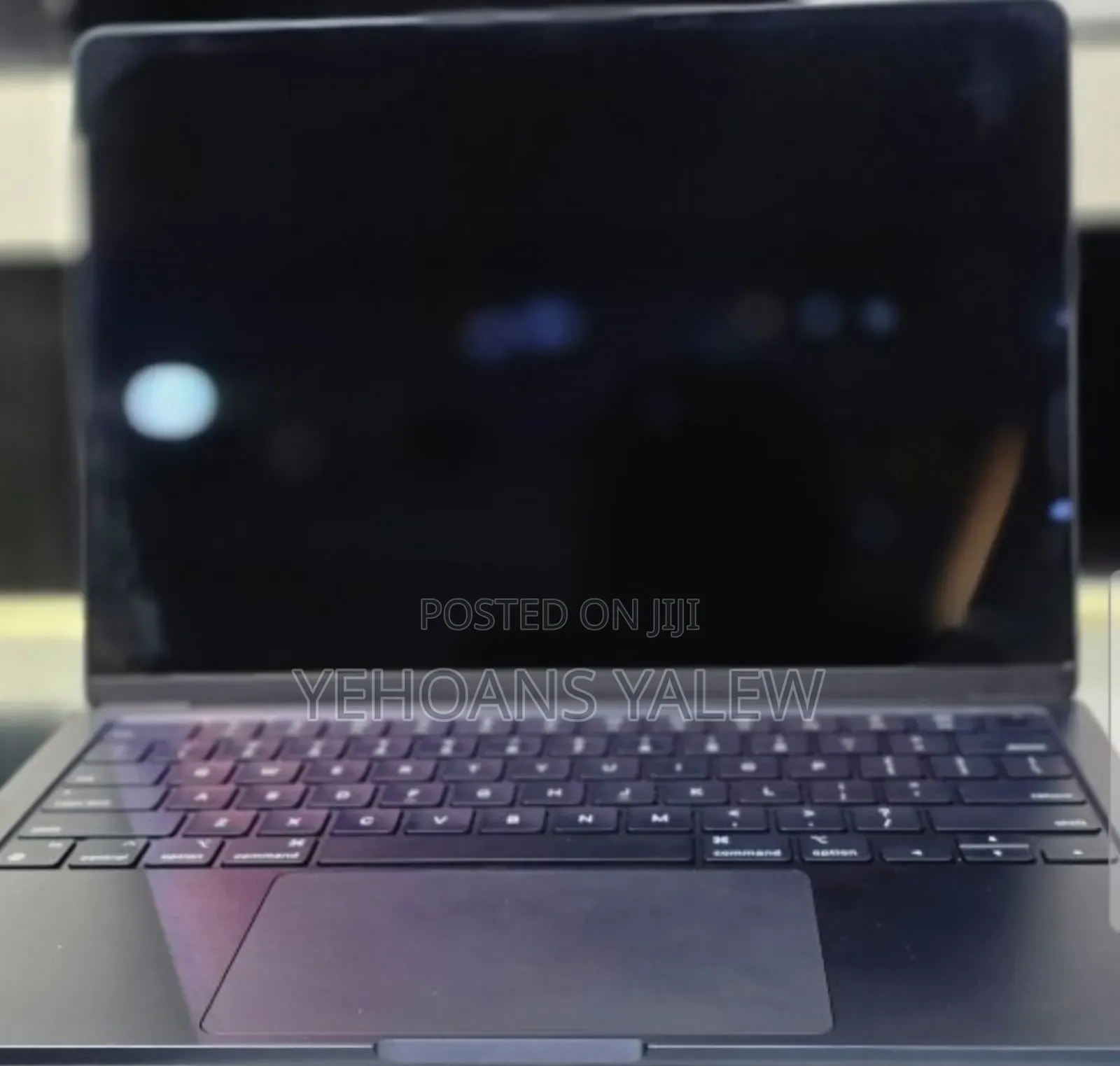 New Laptop Apple MacBook Air 2024 M3 8GB Apple M3 SSD 256GB