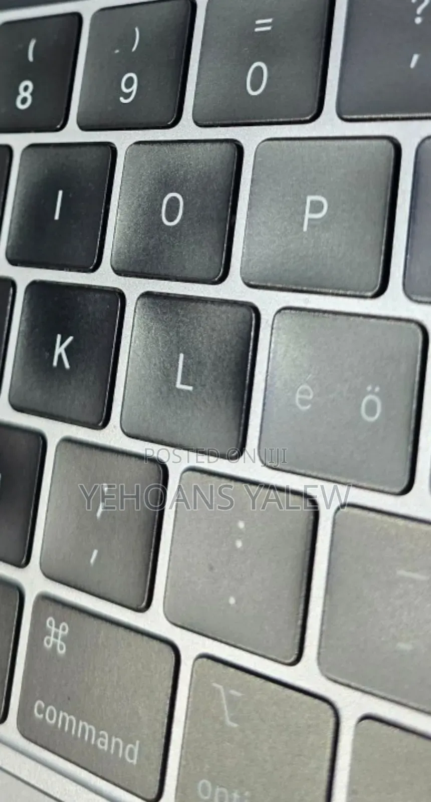 New Laptop Apple MacBook Air 2024 M3 8GB Apple M3 SSD 256GB