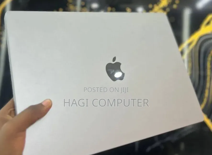 New Laptop Apple MacBook Pro 2021 M1 32GB Apple M1 Pro SSD 512GB