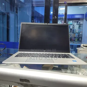 New Laptop HP EliteBook 830 8GB Intel Core i5 SSD 512GB