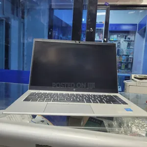 New Laptop HP EliteBook 830 8GB Intel Core i5 SSD 512GB