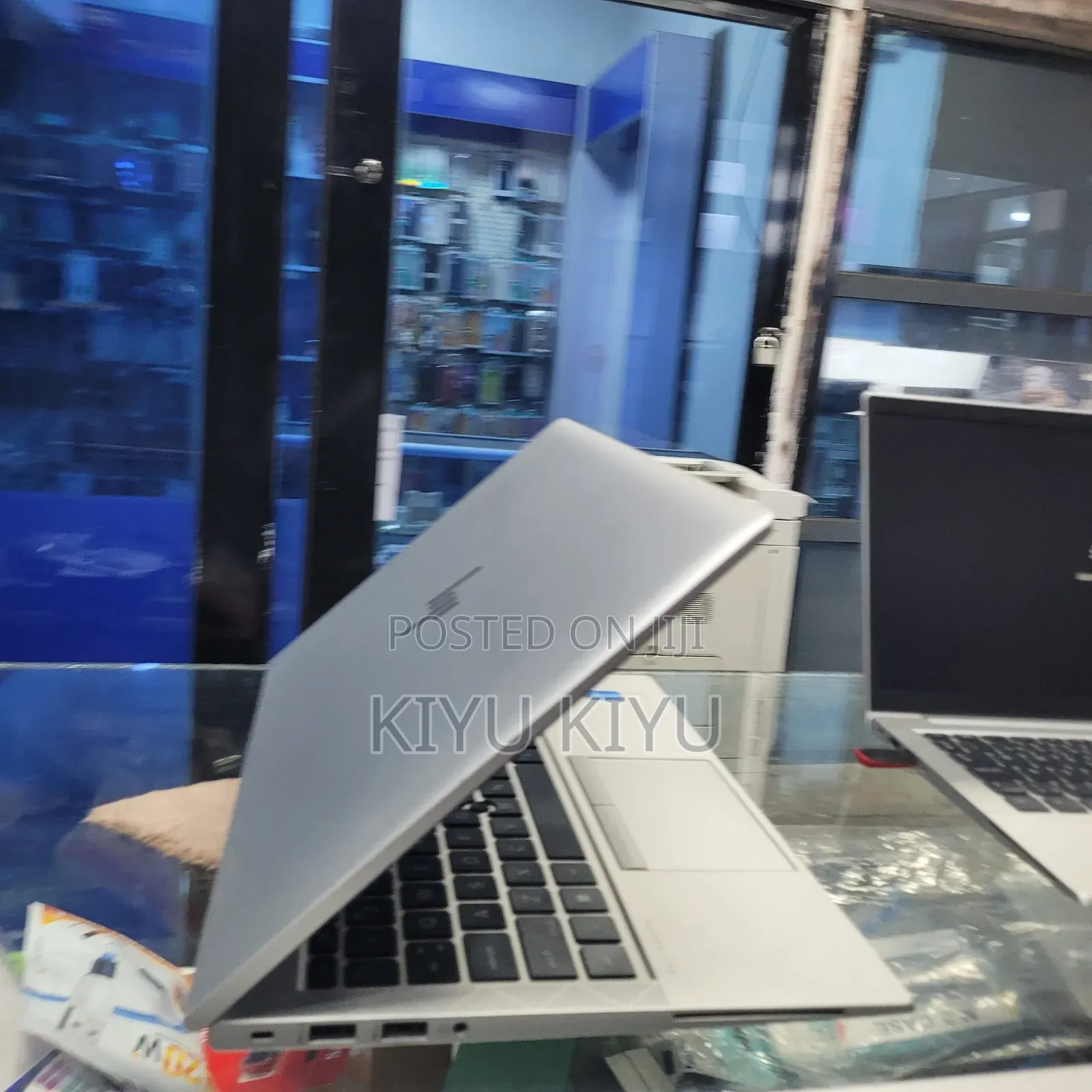 New Laptop HP EliteBook 830 8GB Intel Core i5 SSD 512GB