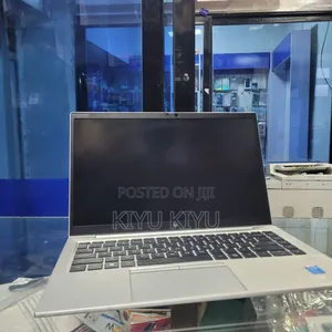 New Laptop HP EliteBook 830 8GB Intel Core i5 SSD 512GB