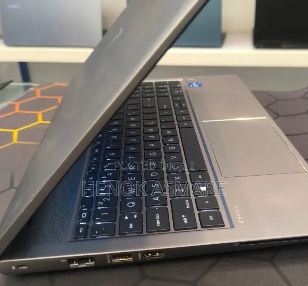 New Laptop HP ZBook 15 16GB Intel Core i7 SSD 512GB