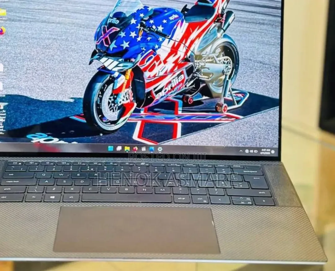 New Laptop Dell Precision 5560 16GB Intel Core i7 SSD 512GB