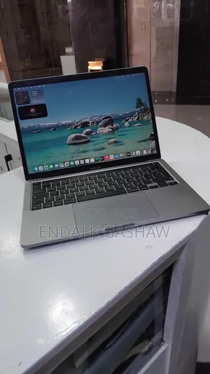New Laptop Apple MacBook Pro 2020 M1 8GB Apple M1 SSD 256GB