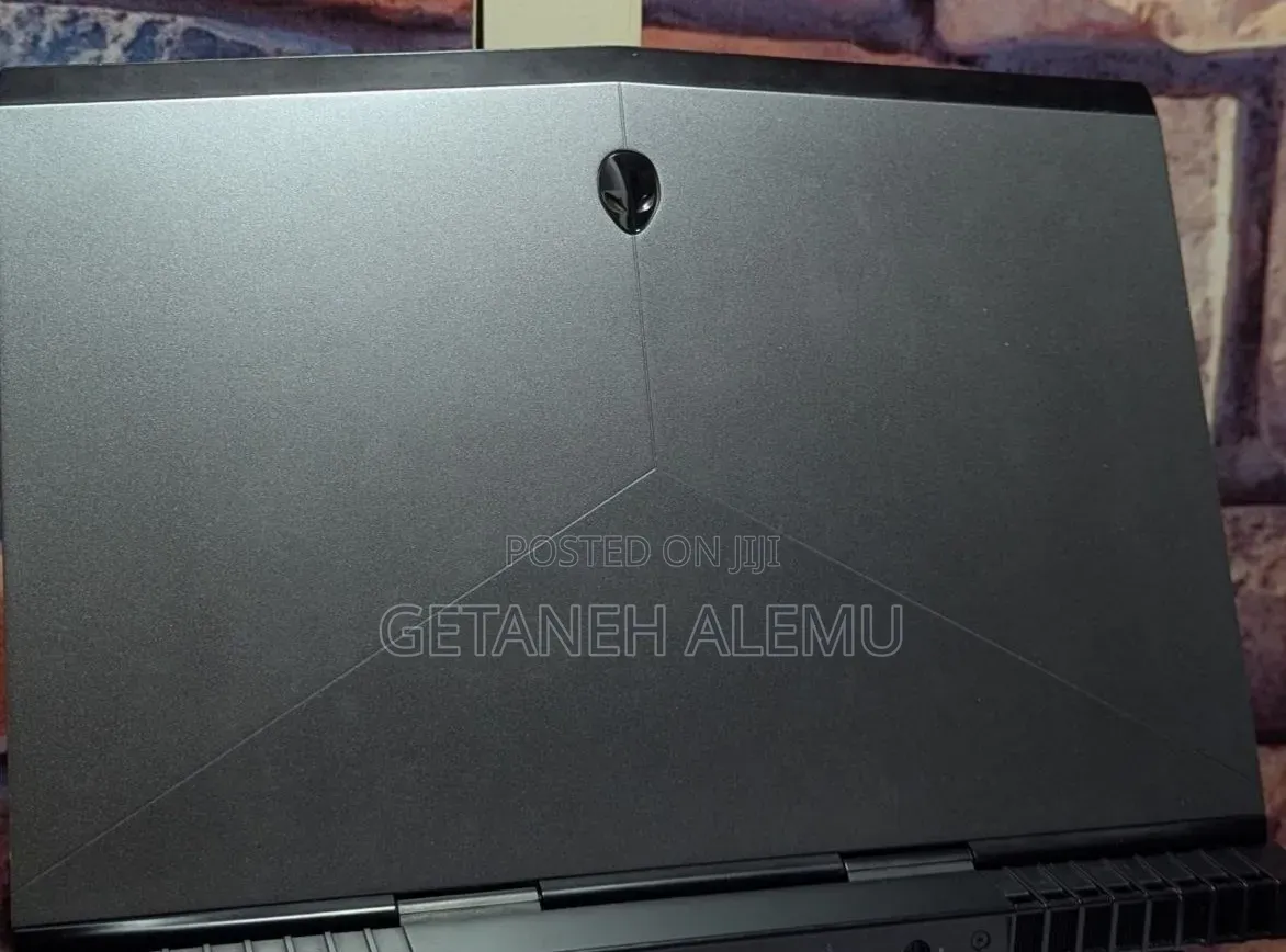 New Laptop Dell Allenware M15 R5 16GB Intel Core i7 SSD 512GB