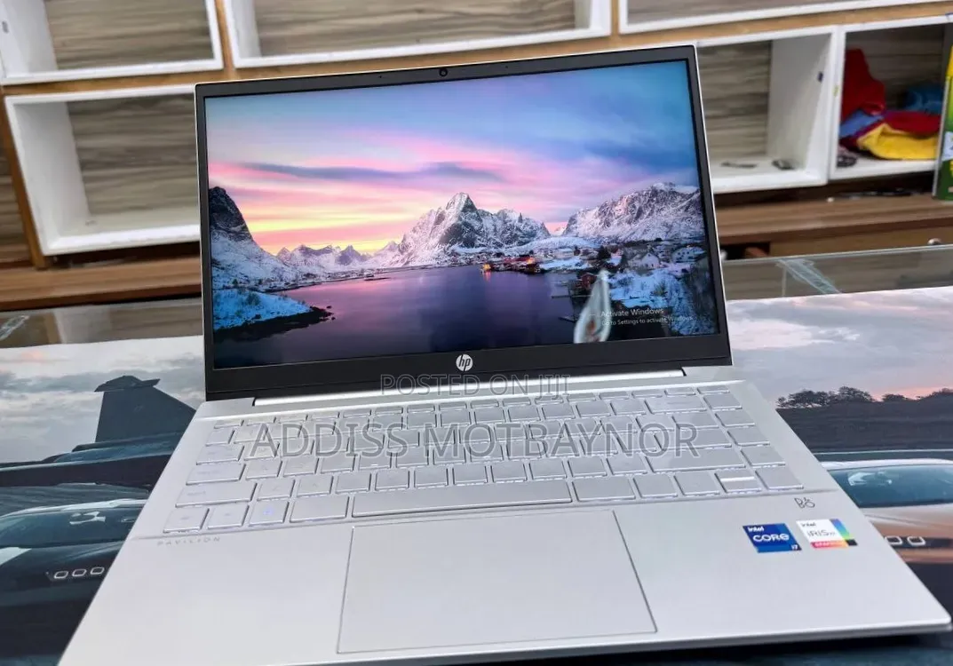 New Laptop HP Pavilion 15 16GB Intel Core i5 SSHD (Hybrid) 512GB
