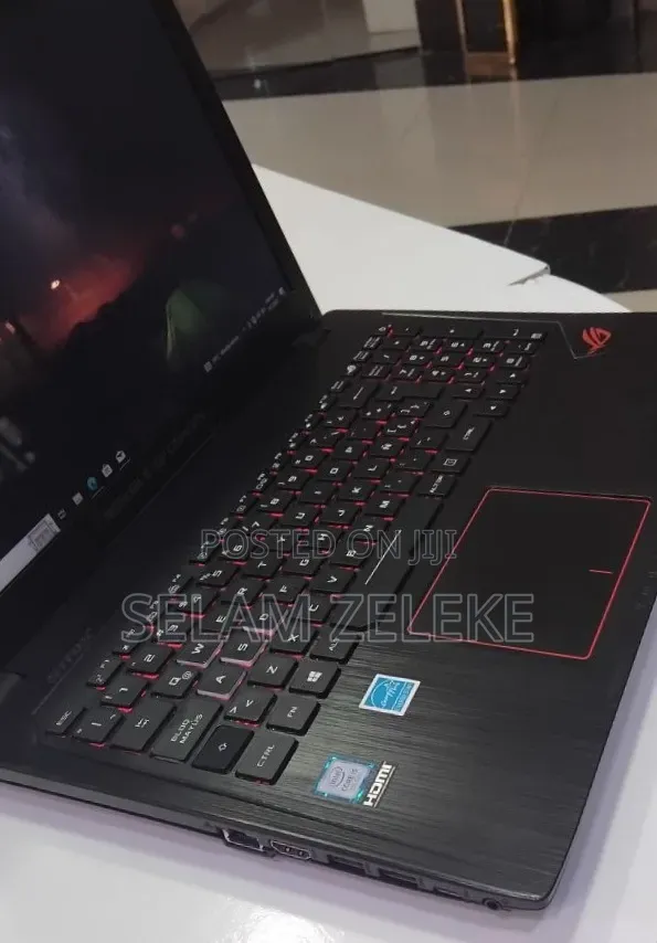 New Laptop Asus 8GB Intel Core i5 SSD 256GB
