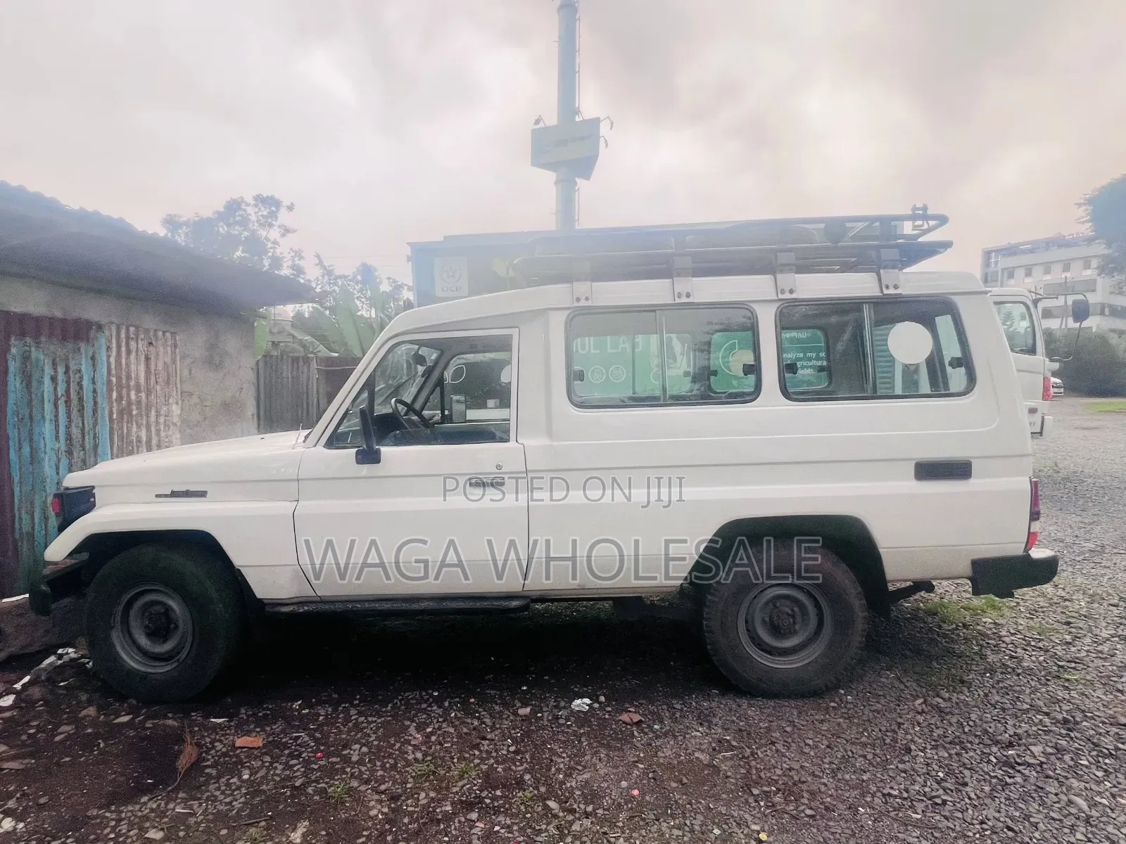 Toyota Land Cruiser 2003 White