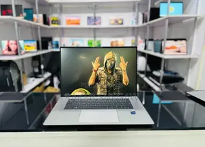 New Laptop HP ZBook Studio 16GB Intel Core i9 SSD 512GB