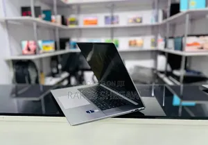 New Laptop HP ZBook Studio 16GB Intel Core i9 SSD 512GB