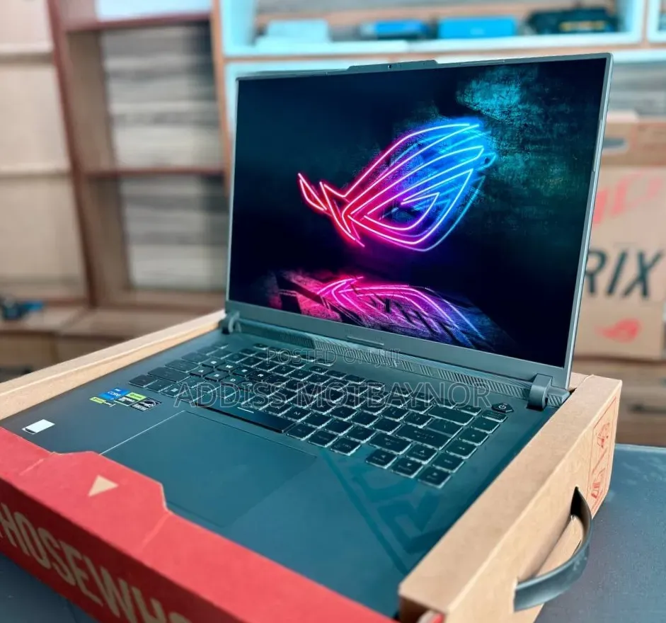 New Laptop Asus ROG Zephyrus G15 16GB Intel Core i7 SSD 1T