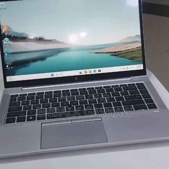 New Laptop HP EliteBook 845 G8 16GB AMD Ryzen 7 SSD 512GB