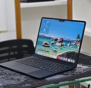 New Laptop Apple MacBook Air 2022 M2 16GB Apple M2 SSD 256GB
