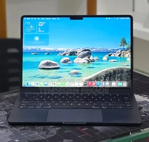 New Laptop Apple MacBook Air 2022 M2 16GB Apple M2 SSD 256GB