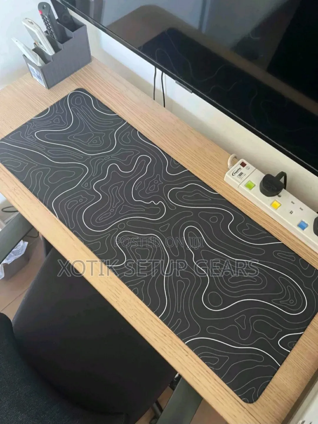 80x30x0.2 CM Black and White Strip Themed Gaming Mouse Pad - Desk Mat